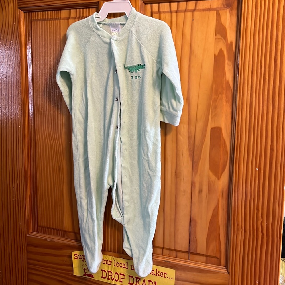 Baby boy size 6 to 9 months long sleeve onesie with alligator by Simply Basic
